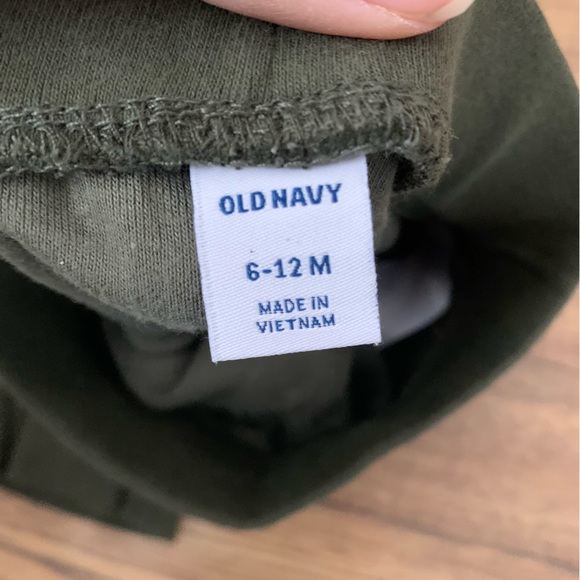 6-12 month camo Old Navy pants - Picture 2 of 2
